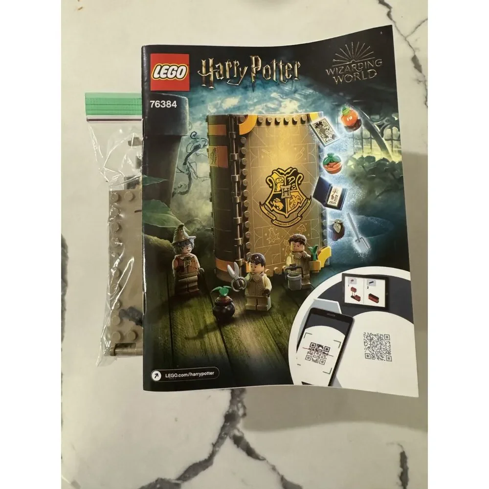 76384 Hogwarts Moment: Herbology Class Lego Set
